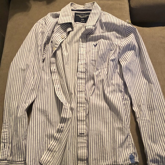 AE dress shirt - Picture 1 of 2